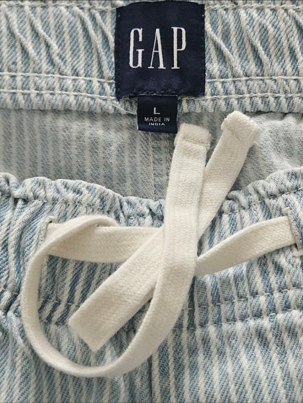 GAP MID- RISE ULTRA SOFT EASY HORSESHOE JEANS RAILROAD STRIPE BLUE LARGE - Picture 8 of 10